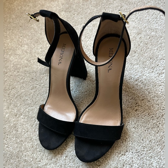 Heeled Sandals - Picture 3 of 3